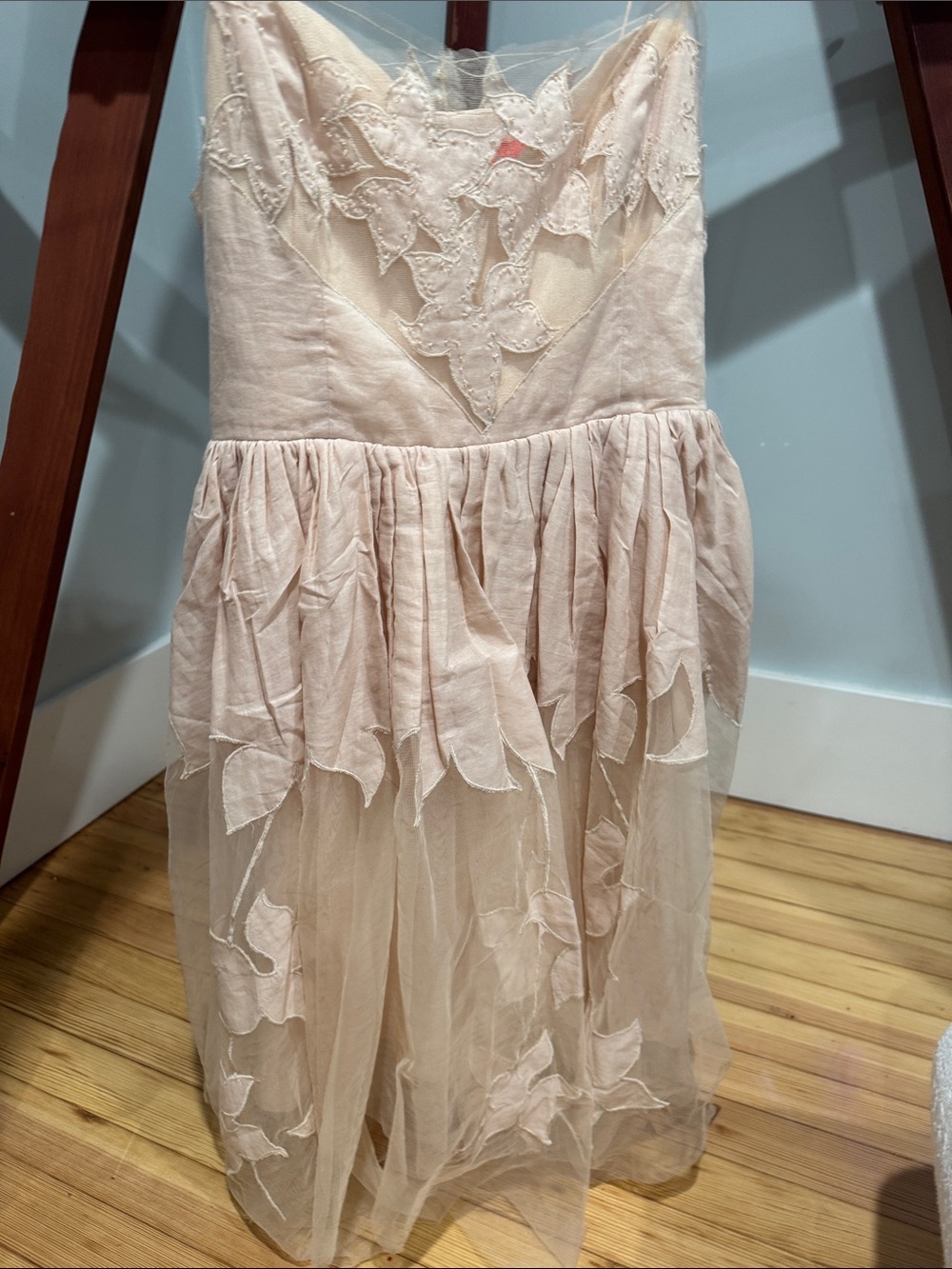 Free People flowy elegant Nude Dress with  Embroidery brand new with tags